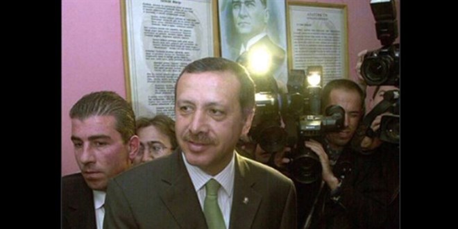 Erdoğan'ın sosyal medya hesabından '3 Kasım 2002' paylaşımı