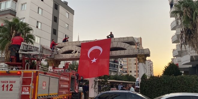Paraşüt eğitimi sırasında kaza geçiren astsubay şehit oldu