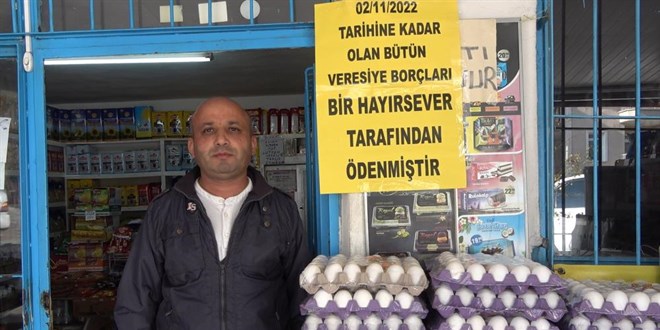 Veresiye defterini satın aldı, mahallelinin tüm borcunu ödedi