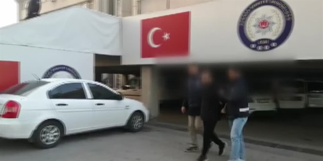 Cezası kesinleşen FETÖ mensuplarının yurt dışına kaçırmaya çalışan 14 kişiye gözaltı