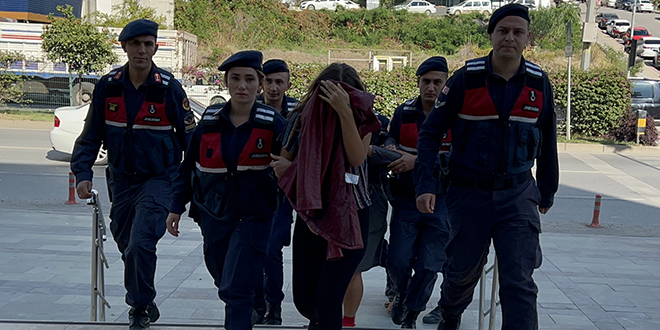 Yeni do�an bebe�i 5. kattan atan 3 ��pheli tutukland�