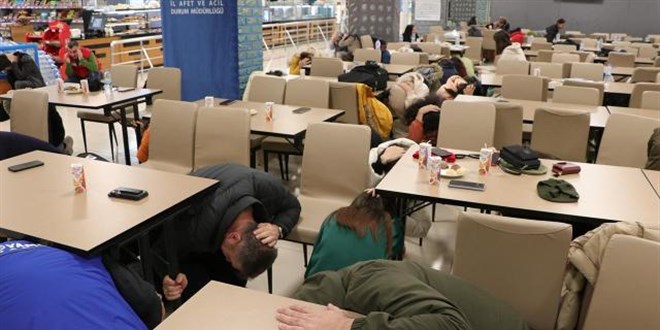 AFAD'dan deprem tatbikatına katılan vatandaşlara teşekkür