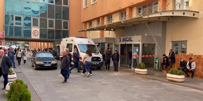 Akraba iki aile aras�nda silahl� kavga: 3 �l�, 4 yaral�