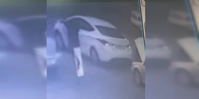 Beyoğlu saldırganını kaçırmaya çalışan şüpheli kameraya yansıdı