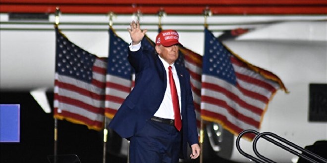 Trump 2024 Başkanlık seçimleri için adaylığını ilan etti