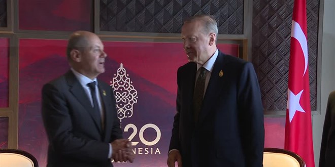 Cumhurbaşkanı Erdoğan, Almanya Başbakanı Scholz'u kabul etti