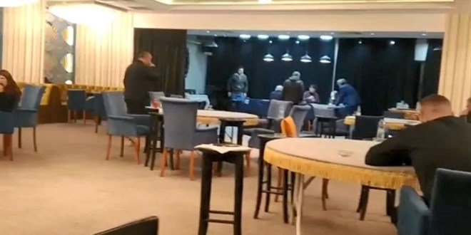 Kurtlar Vadisi'ndeki kumarhaneyi gerçek kumarhaneye çevirmişler