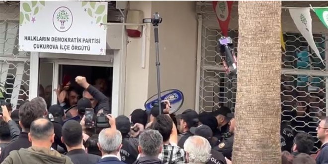 Hava harekat�n� protesto etmek isteyen HDP'lilere polis izin vermedi