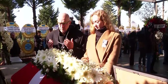 Hıncal Uluç, son yolculuğuna uğurlandı