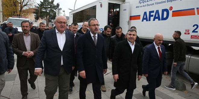 'Düzce'deki KYK yurtlarında kayda değer bir hasar yok'
