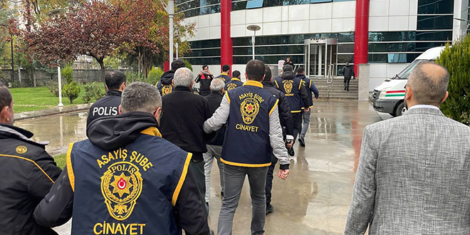 19 yıl önce bebeğin doğumdan sonra kaybolmasına ilişkin 6 kişi tutuklandı