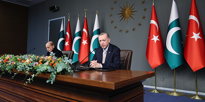 Erdoğan: Pakistan'ın terörizmle mücadelesini destekliyoruz