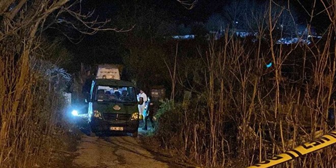 Eyüpsultan'da kaza: Yanan otomobildeki biri polis iki kişi hayatını kaybetti