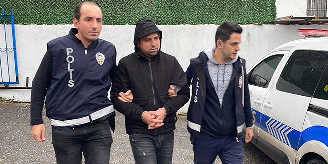 İzmir'de doktoru darbeden zanlı tutuklandı