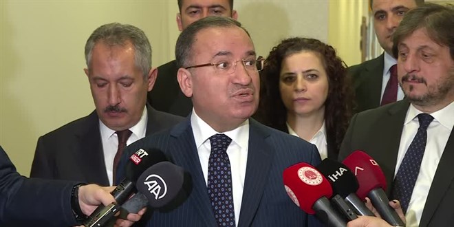'Yürütme organını doğrudan seçmeyi' halktan geri almak istiyorlar'