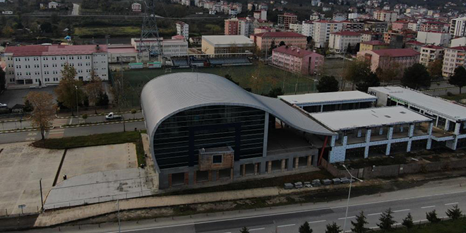100 milyon TL'ye yapıldı, 100 bin liraya kiracı bulunamıyor