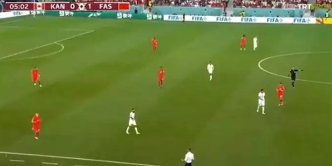 TRT Hakan Şükür'ün adını anan spikeri yayından aldı