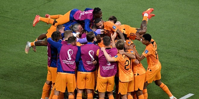 Dünya Kupası'nda ilk çeyrek finalist Hollanda