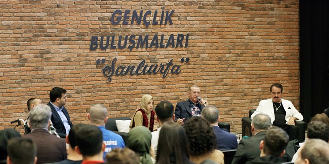 Cumhurbaşkanı Erdoğan Şanlıurfa'da gençlerle buluştu
