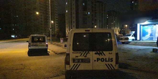 Veresiye alışveriş yapamadığı iş yerini kurşunladı