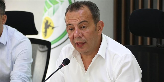 Bolu Belediye Başkanı 'hakaret' davasından beraat etti