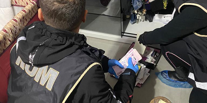 Muğla'da rüşvet operasyonu: 5'i memur 9 gözaltı