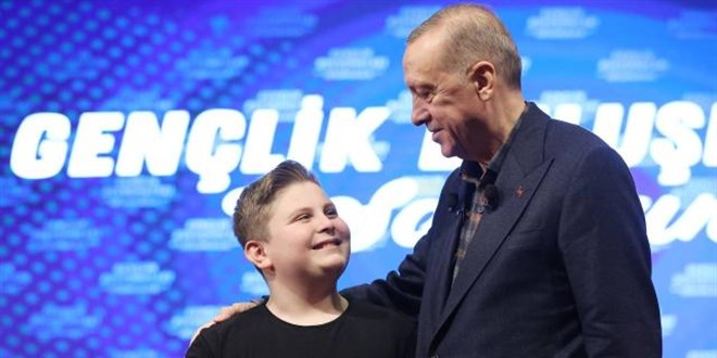 Cumhurbaşkanı Erdoğan'a 12 yaşındaki Fevzi Kaan Türker sürprizi