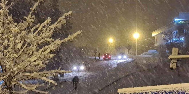Karabük'ün yüksek kesimlerinde kar yağışı etkili oluyor