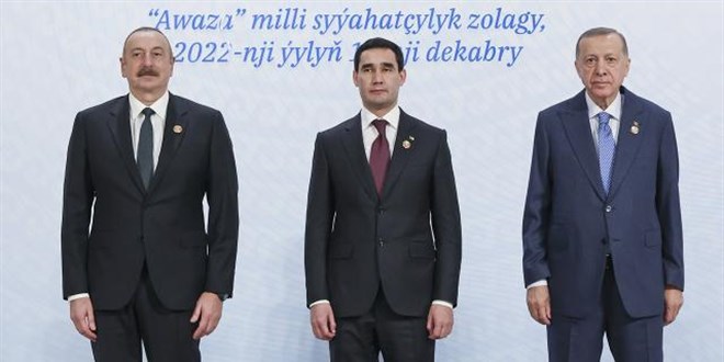 Cumhurbakan Erdoan, liderlerle aile fotoraf ektirdi