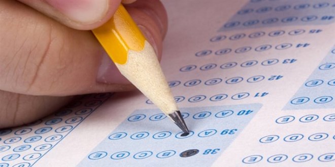 Açık lise sınavında toplu kopya nedeniyle 60 bin test iptal