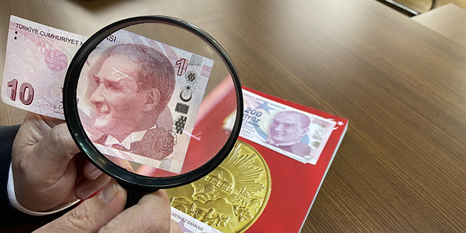 Para uzmanından sıfırı silinen banknot uyarısı