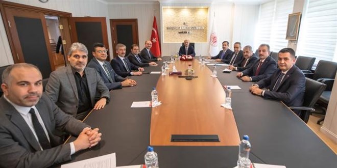 Türkiye Kamu-Sen memurlar için ek zam talep etti