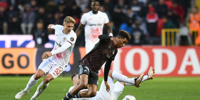 Beşiktaş Gaziantep'te 1 puanla yetindi