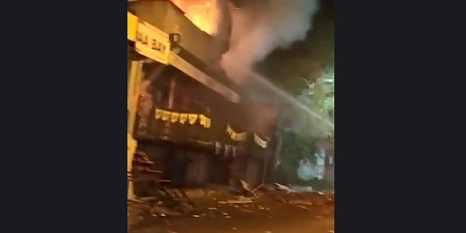 Ev sahibiyle tartışan kiracı evi yaktı
