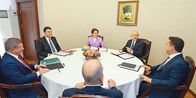 Altılı Masa'nın 'referandum' çıkmazı