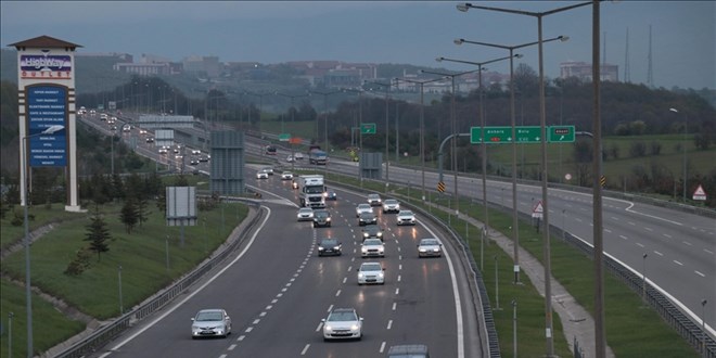 Anadolu Otoyolu'nu kullanacaklar dikkat: Bu saatler arasnda trafik durdurulacak