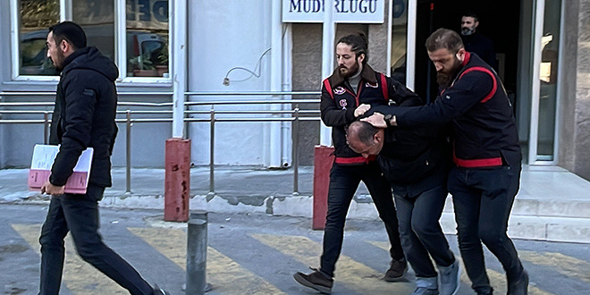 Ev i�leriyle ilgilenmedi diye e�ini �ld�ren zanl� tutukland�