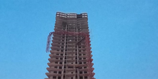 İzmir'de vinç kazasında ölü sayısı 4 olarak güncellendi