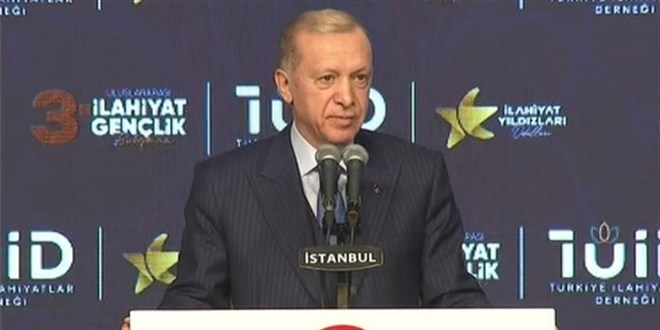 Erdoğan: Temennimiz başörtüsü teklifinin geniş bir mutabakatla geçmesi