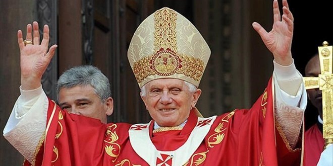 Eski Papa 16. Benedictus hayatn kaybetti