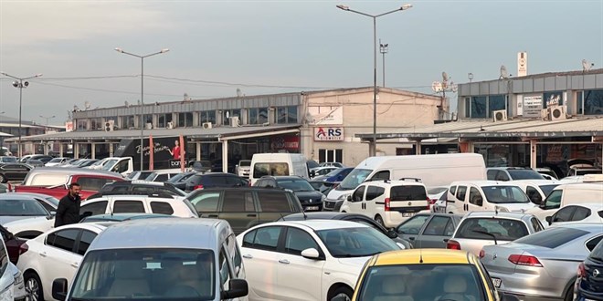 Sıfır araç yokluğu ikinci ele yaradı