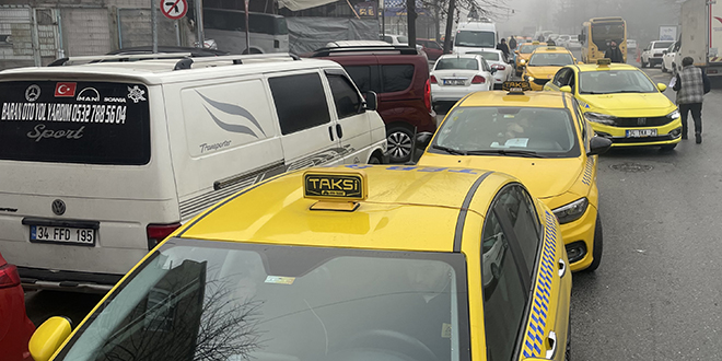 İstanbul'da taksiciler zam kuyruğunda