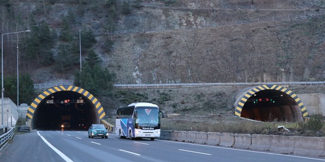 Bolu Dağı Tüneli'nden geçen yıl 12,3 milyon araç geçti