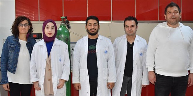 4 öğrencili bölümde, 2'si profesör 11 eğitimci