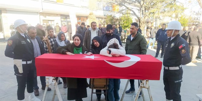 Rahatsızlığı nedeniyle tedavi gören polis memuru hayatını kaybetti