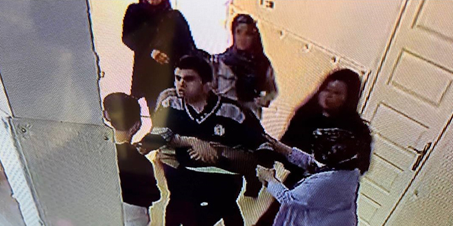 Öğretmenlerden nefes borusuna simit kaçan öğrenciye 'Heimlich manevrası'