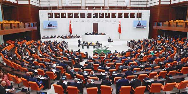Meclis zam mesaisinde: 15 Ocak öncesine yetişme çabası