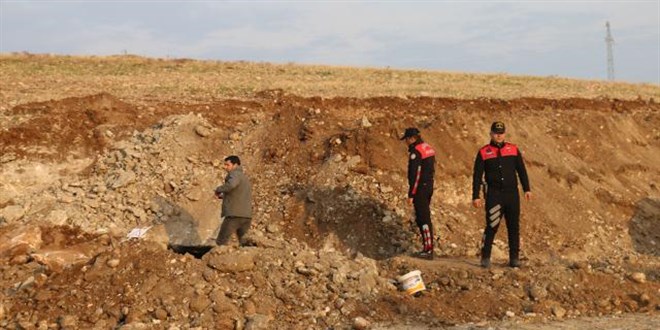 Yol çalışmasında 1600 yıllık insan iskeletleri bulundu