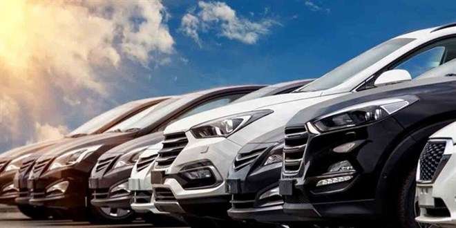 Sıfır otomobilde fiyat düştü ama vatandaş araç bulamıyor