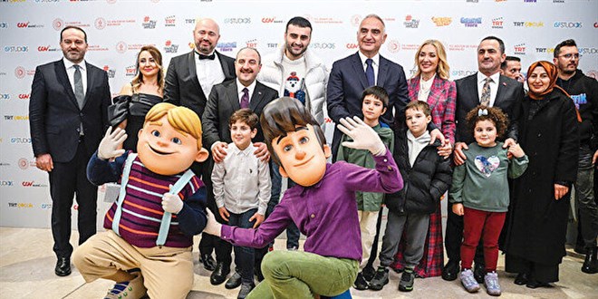 Rafadan Tayfa çizgi dizisinin yeni filmi Galaktik Tayfa gösterime girdi